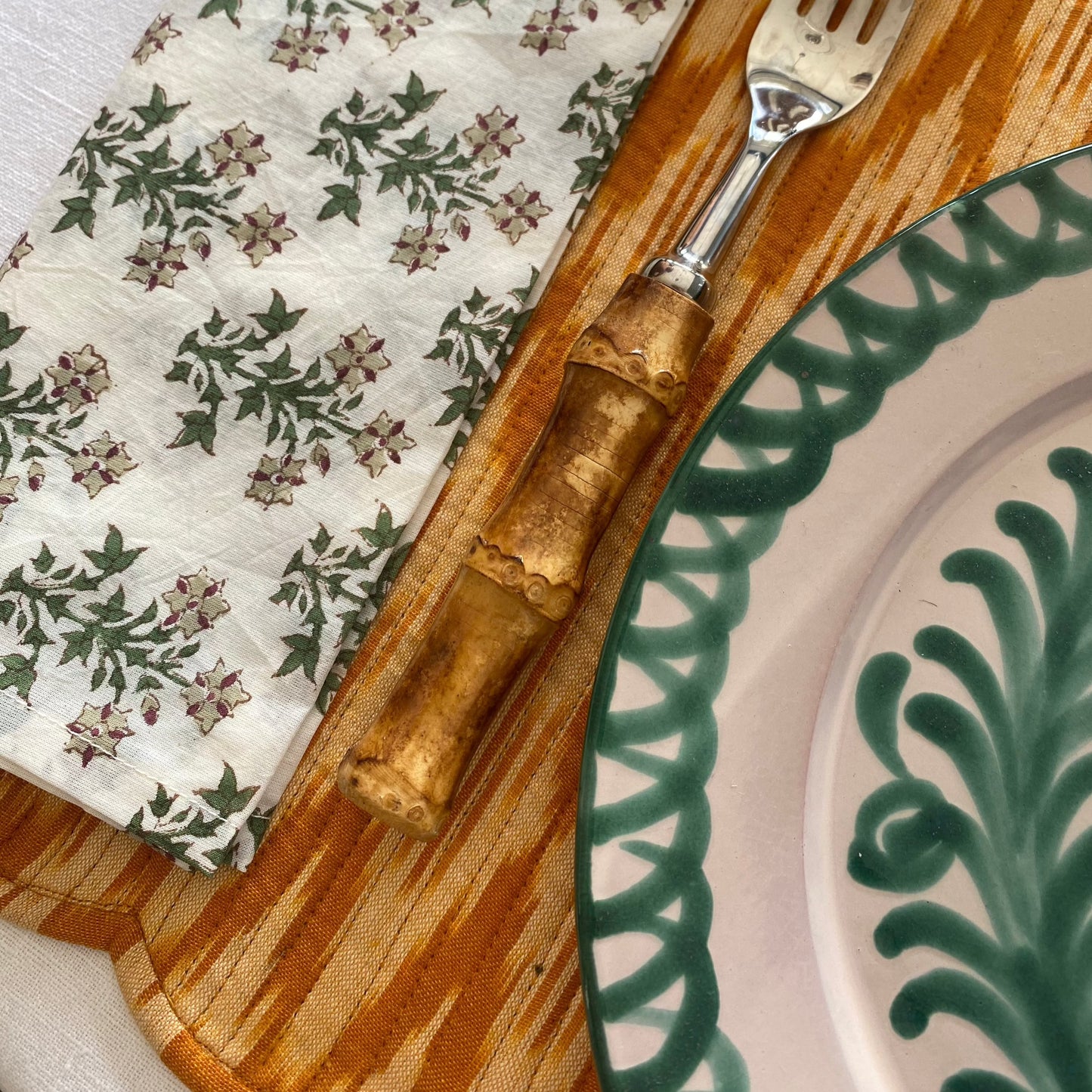 MUGHAL VERDE, IKAT MOSTAZA