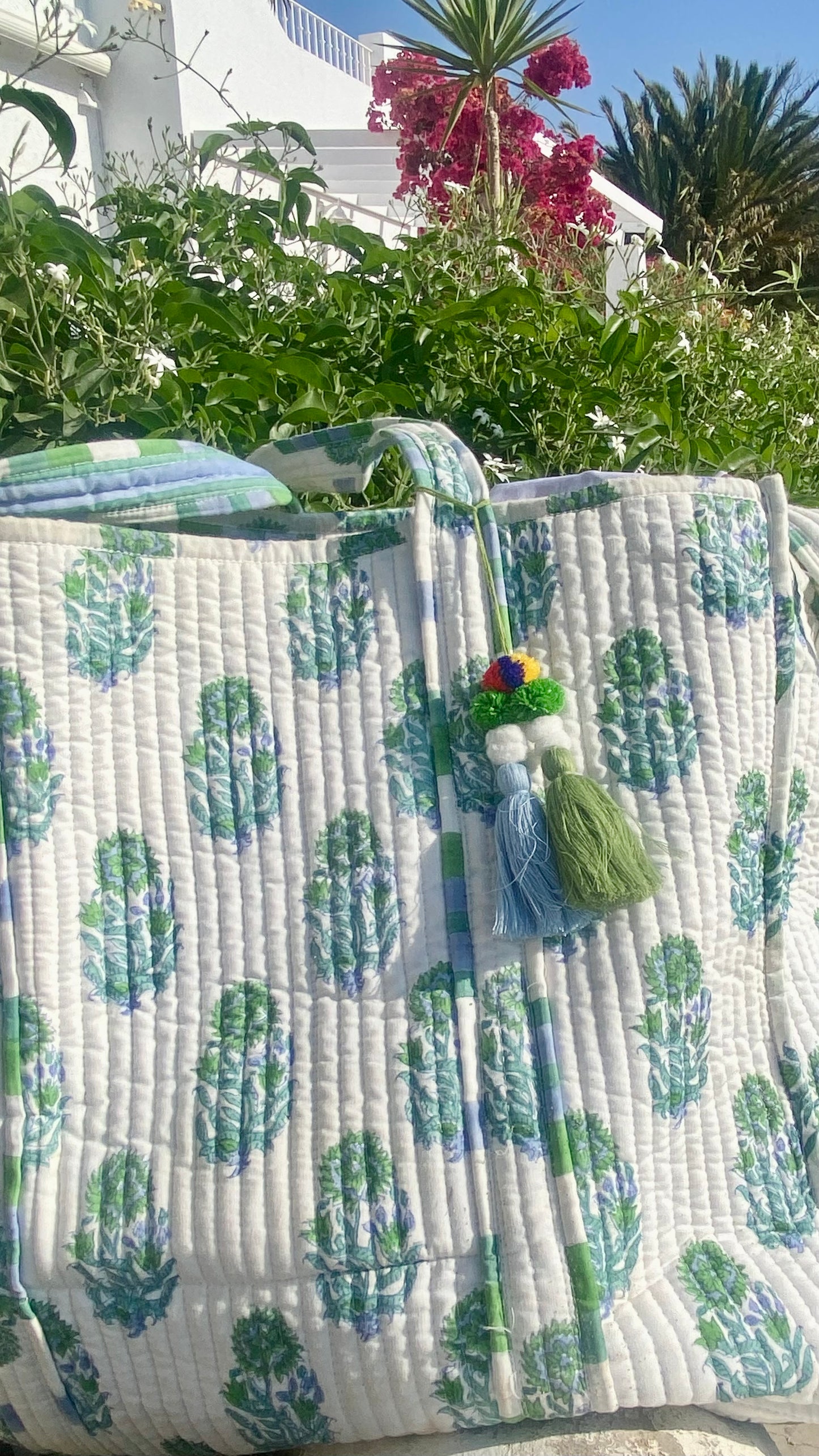 BOLSA XL FLOR AZUL Y VERDE