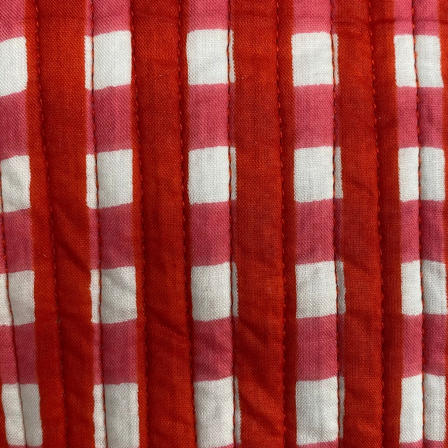 RAYAS Y CUADROS  FUCSIA Y NARANJA