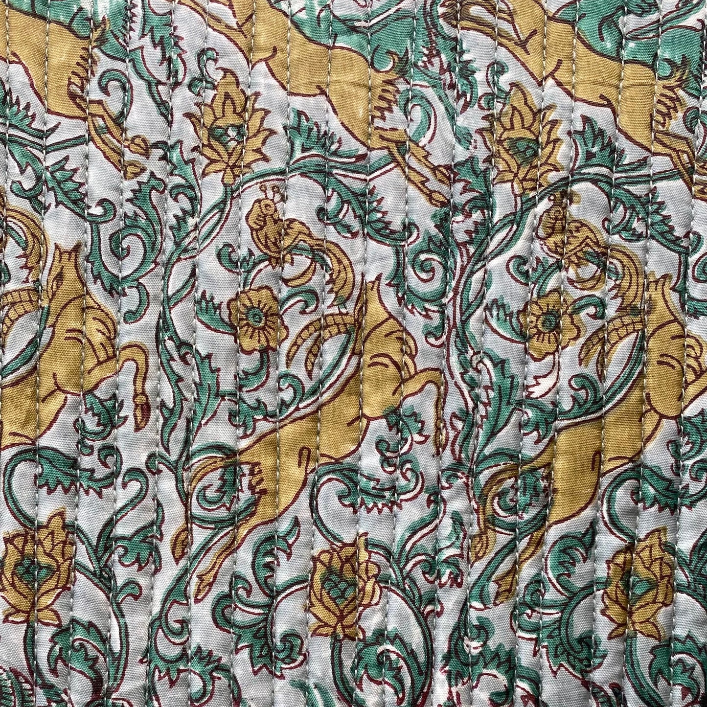 RAYA AZUL Y VERDE , Y GACELAS OCRE